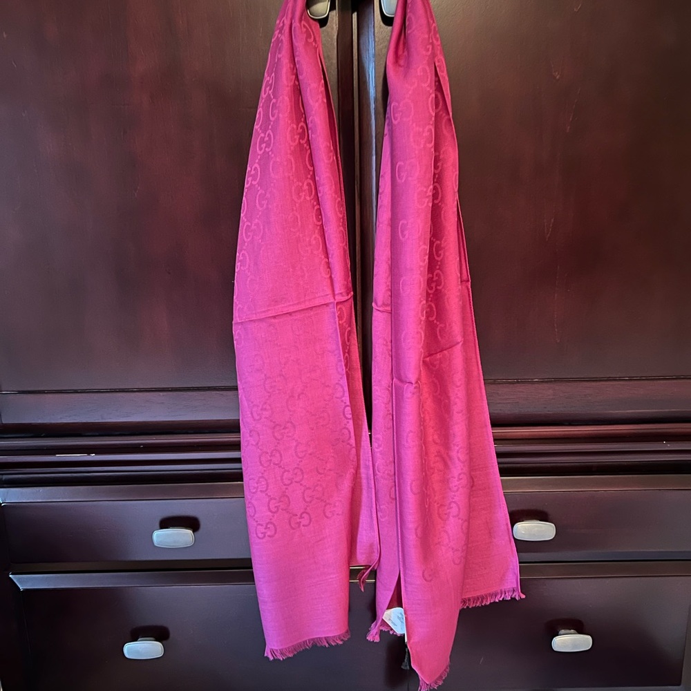 Gucci monogram scarf